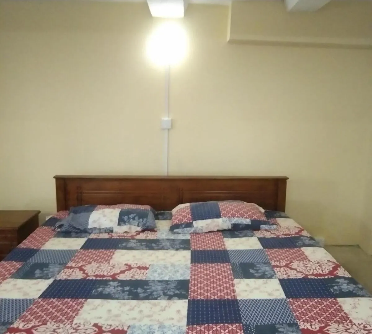 Apartment Cartwheel - More Open Than Close Hindagala