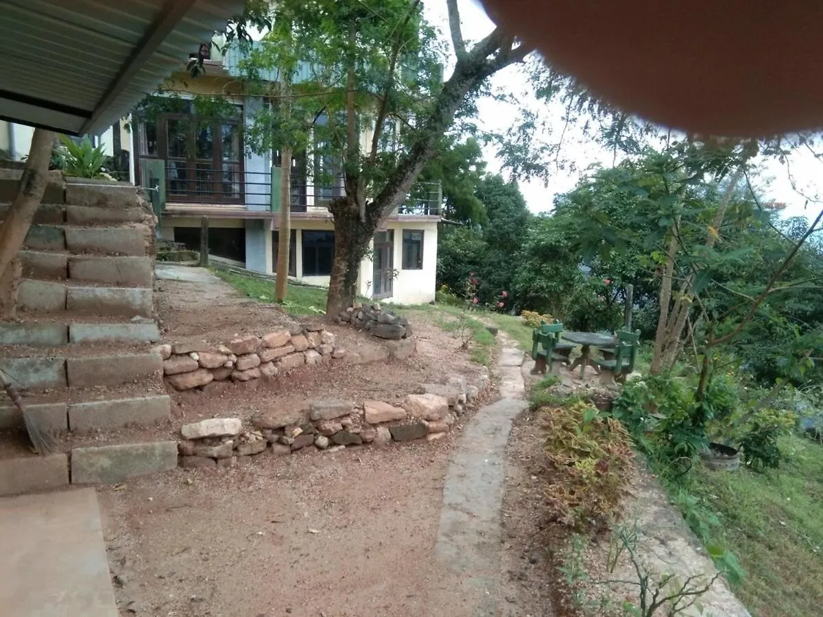 Apartment Cartwheel - More Open Than Close Hindagala